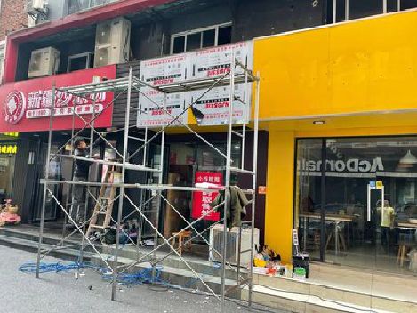 临澧县制作广告招牌如何避免它发黄？